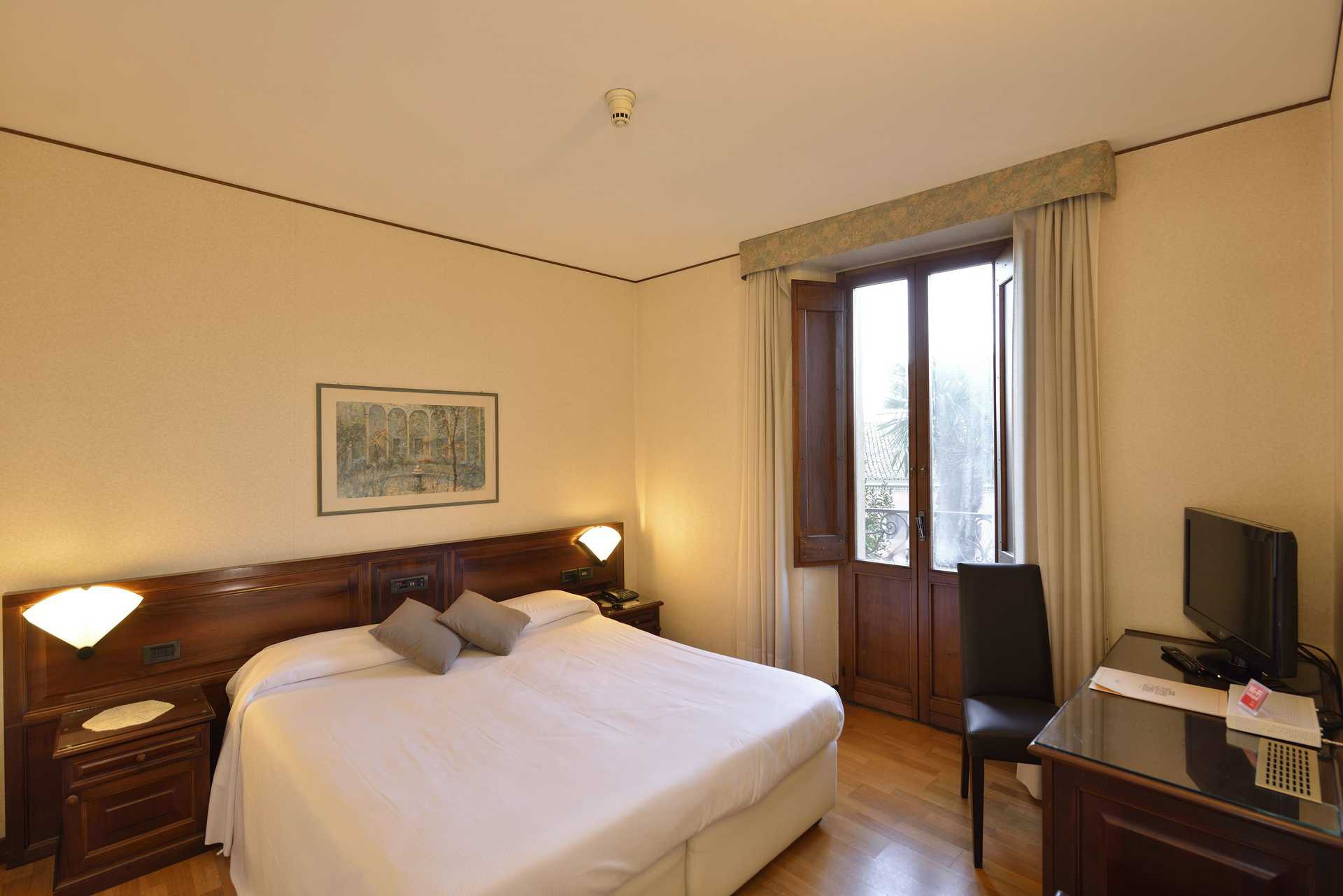 Camera classica - Classic room-Hotel Fonte Cesia Todi