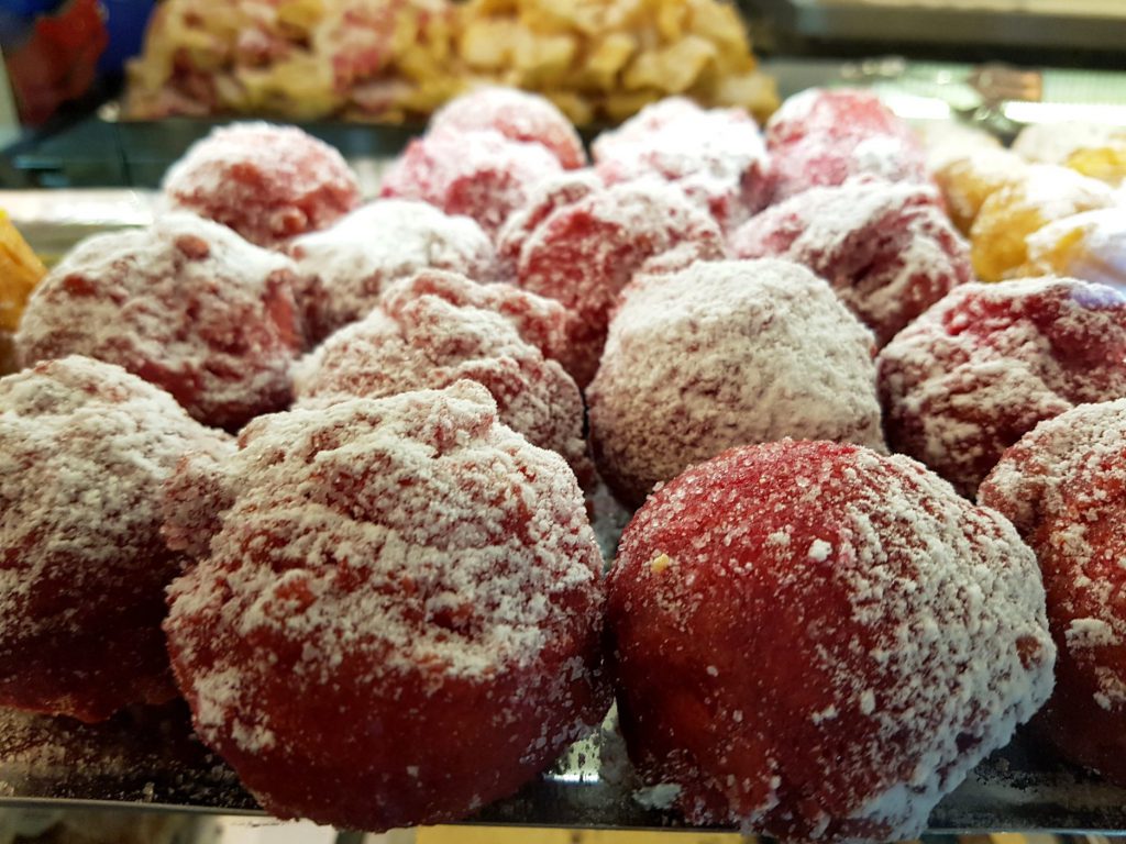 Strufoli di Carnevale Hotel Fonte Cesia
