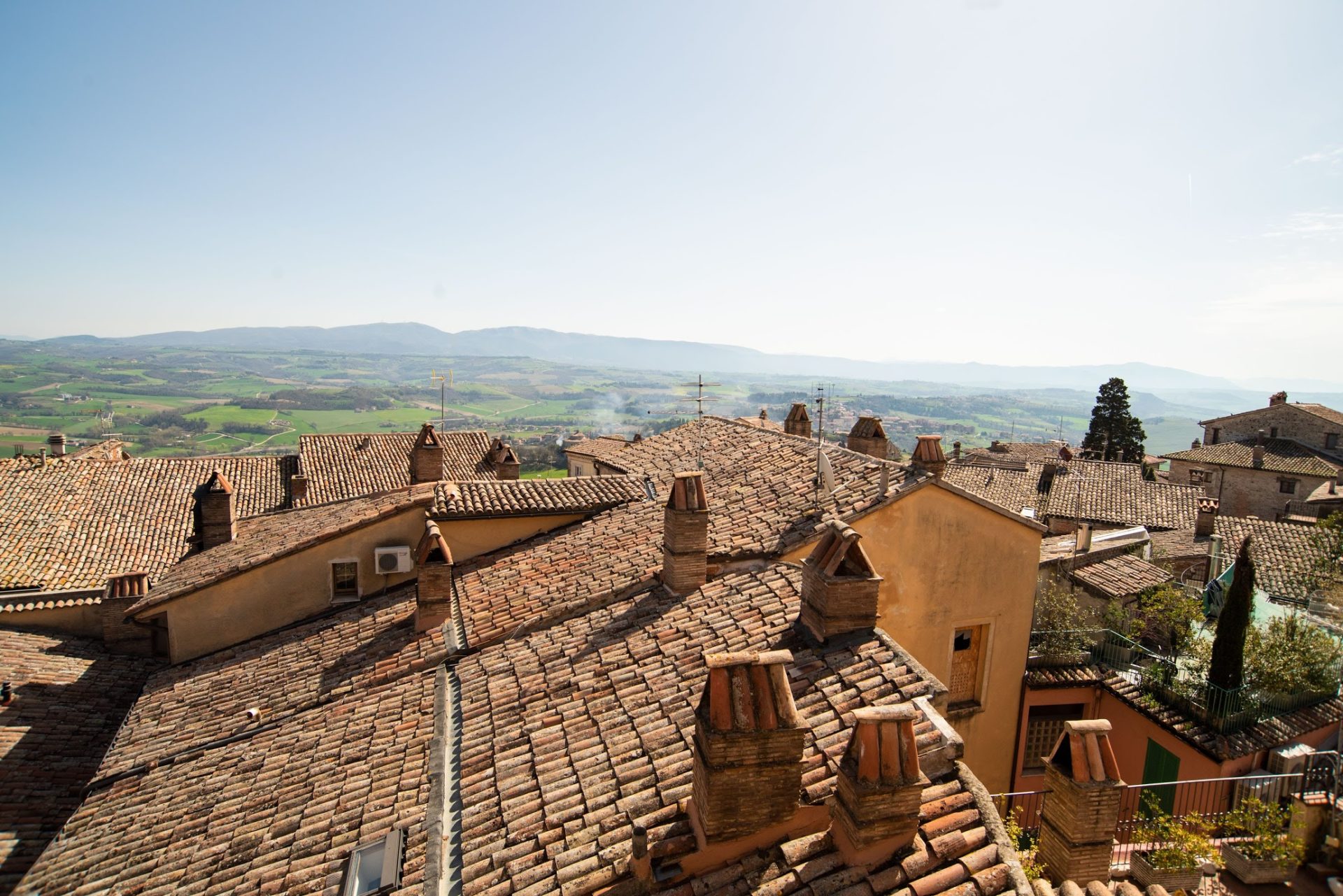 visita-todi-umbria - città ideal - Ideal city -Umbria sicura - Hotel Fonte Cesia - Umbria - safe -haven -